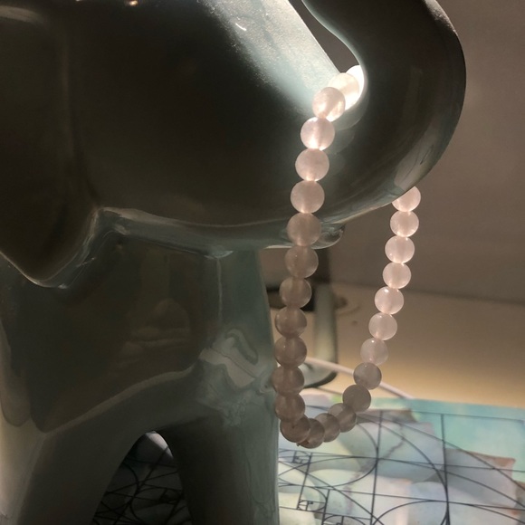 Natural rose quartz healing bracelet - Picture 3 of 5